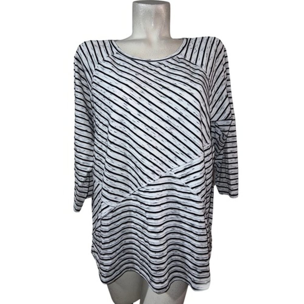 Weekends by Chicos Womens‎ Size XL (3) Striped 3/4 Sleeve Top Tunic White Black